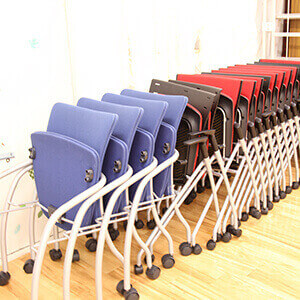 スタジオＭ椅子